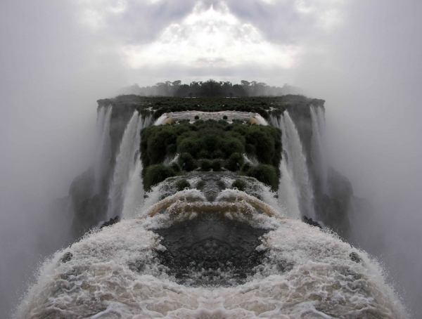 Creation of iguassu falls_4bf5a944f07ed: Step 2